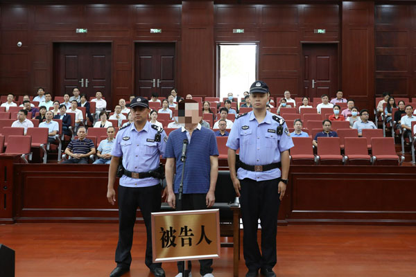 被控受贿415万元 桂林一医院核医学科主任出庭受审